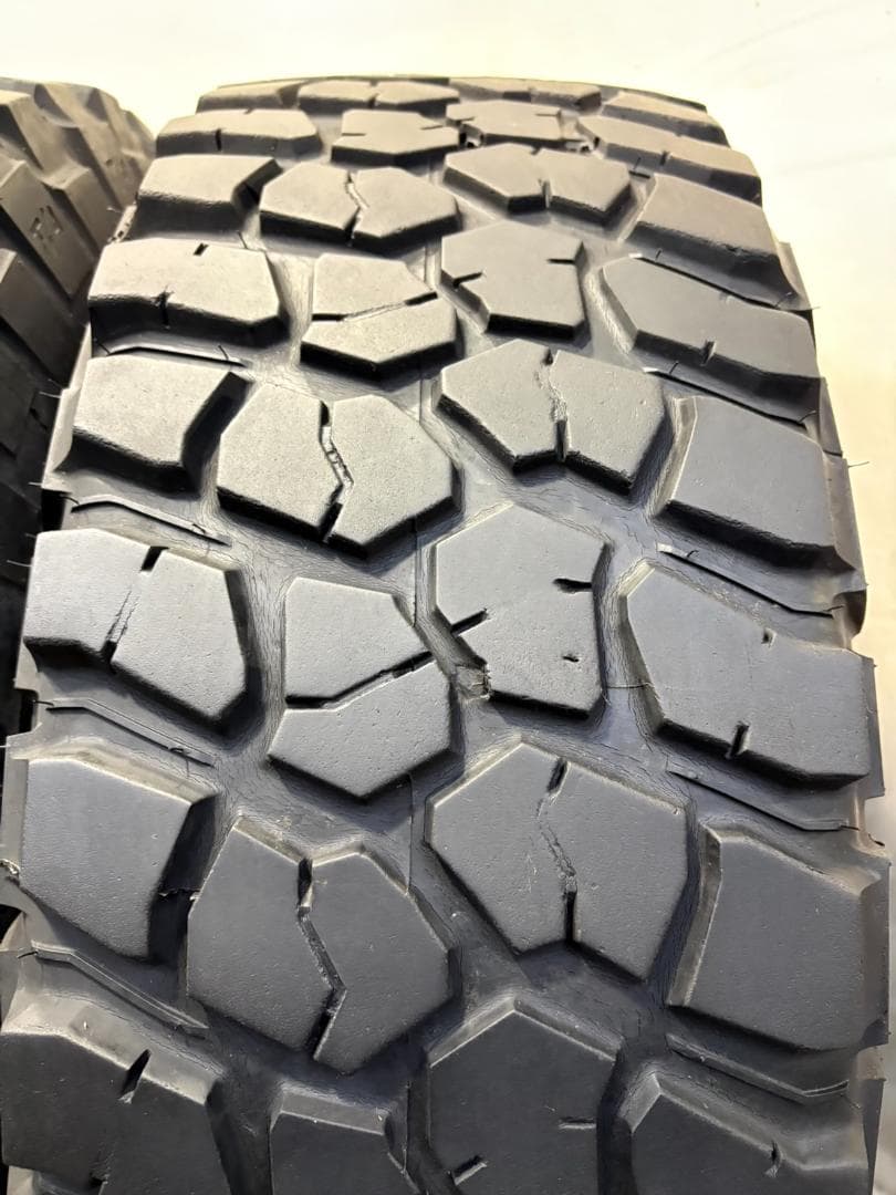 【訳あり特価】BFグッドリッチ マッドテレーン KM2 285/75R16 4本