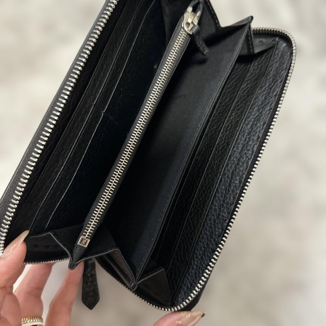 新品未使用　FENDI セレリア　ブラックレザー長財布