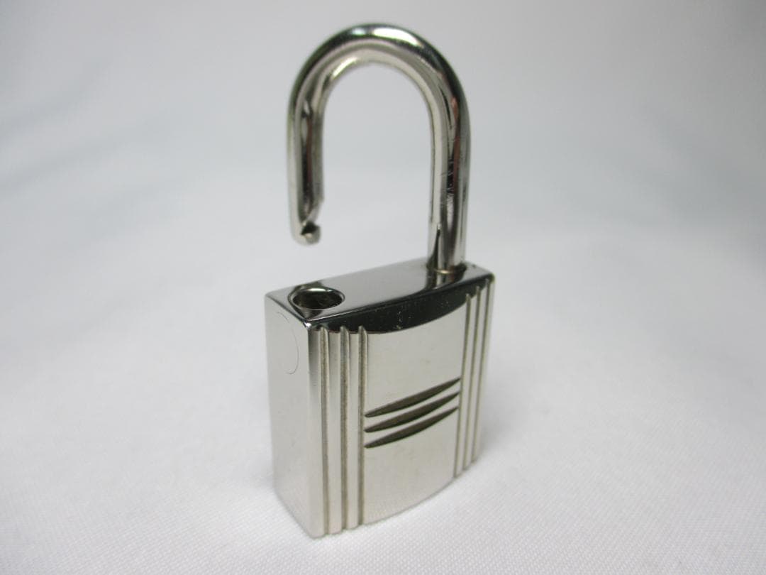 超美品 HERMES エルメス カデナ シルバー 鍵 南京錠 110 カギ