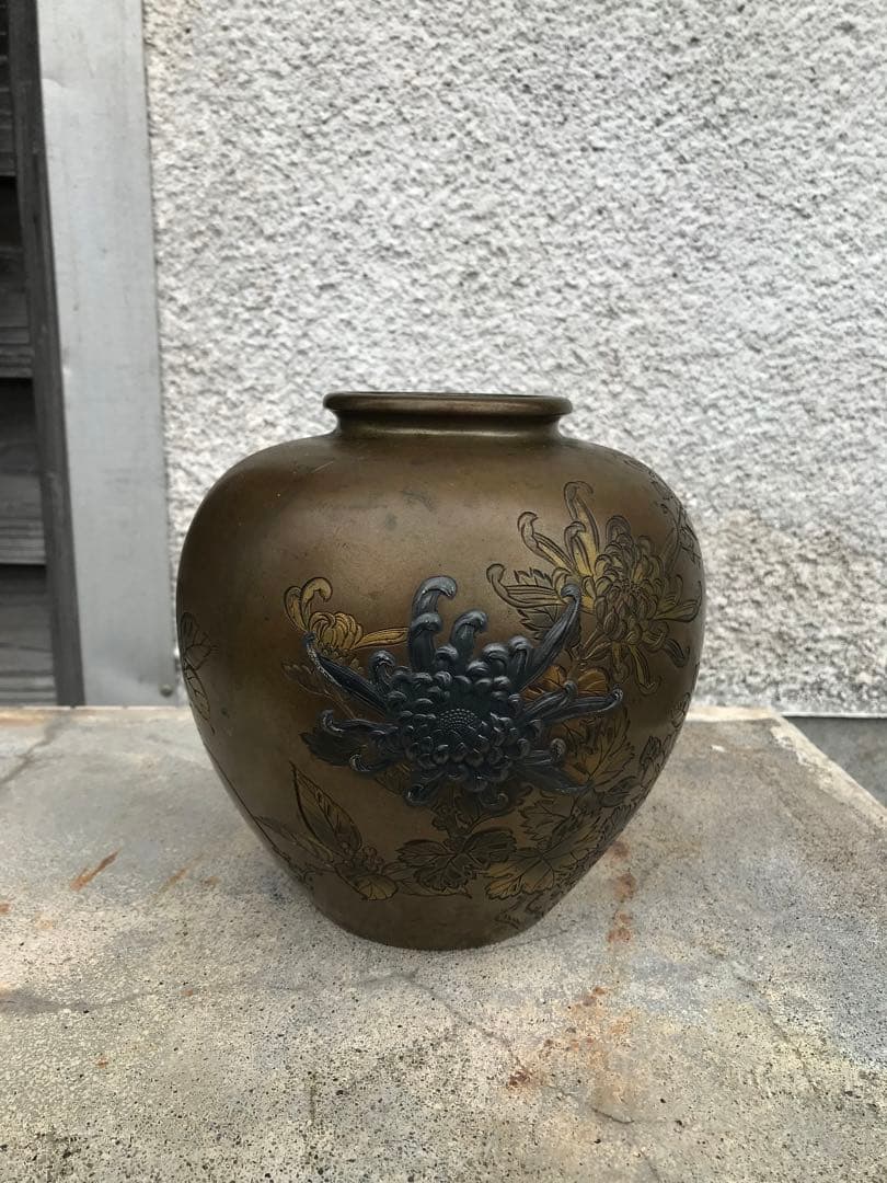 花柄　銅　花瓶　芳廣刻　アンティーク　骨董　彫金
