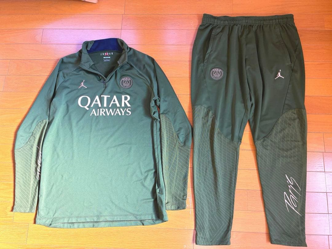Paris Saint-Germain PSG ジョーダン　パリ　ジャージ