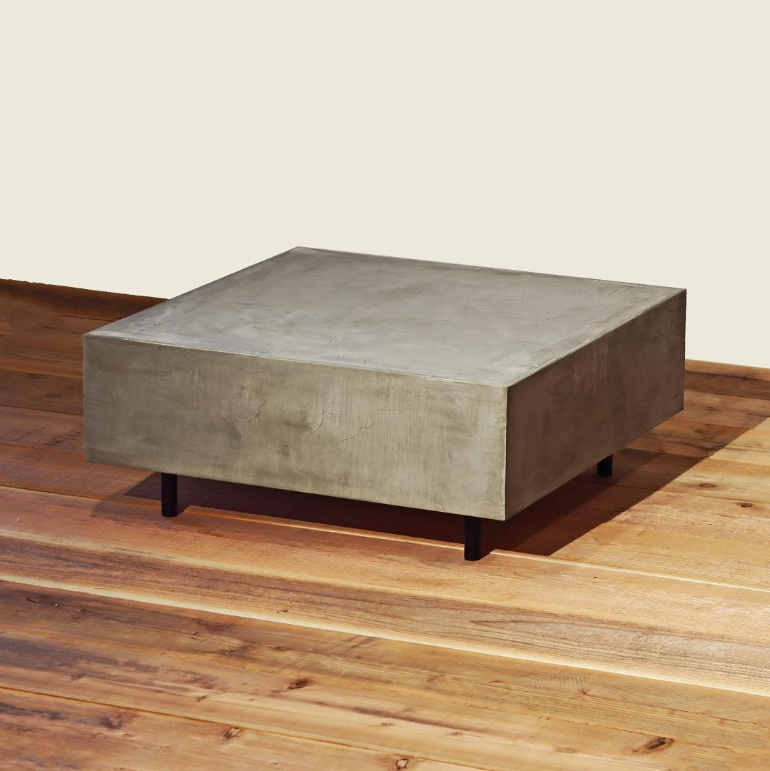70cm角｜ボックステーブル｜ライトグレー｜薄塗りモルタル｜センターテーブル