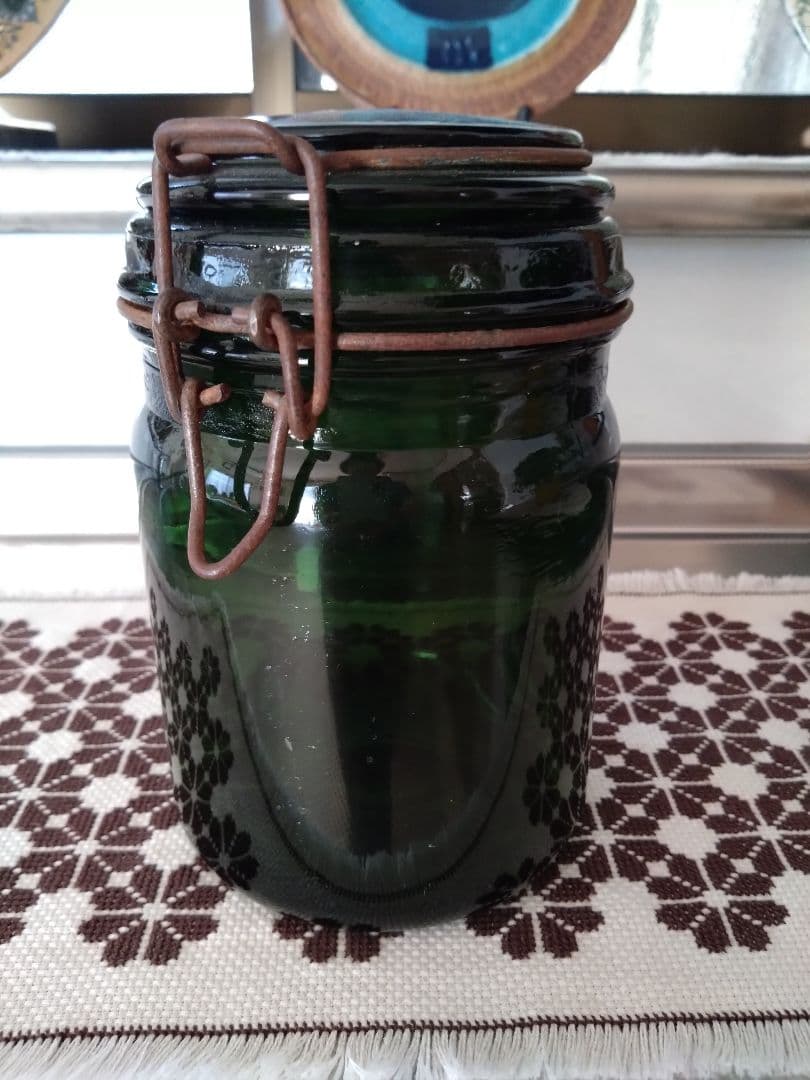 深緑の大きなヴィンテージキャニスター