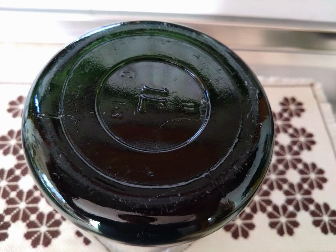 深緑の大きなヴィンテージキャニスター