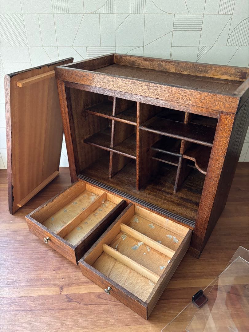 ロ*コ様 古道具　飾り棚　卓上引き戸付きキャビネット