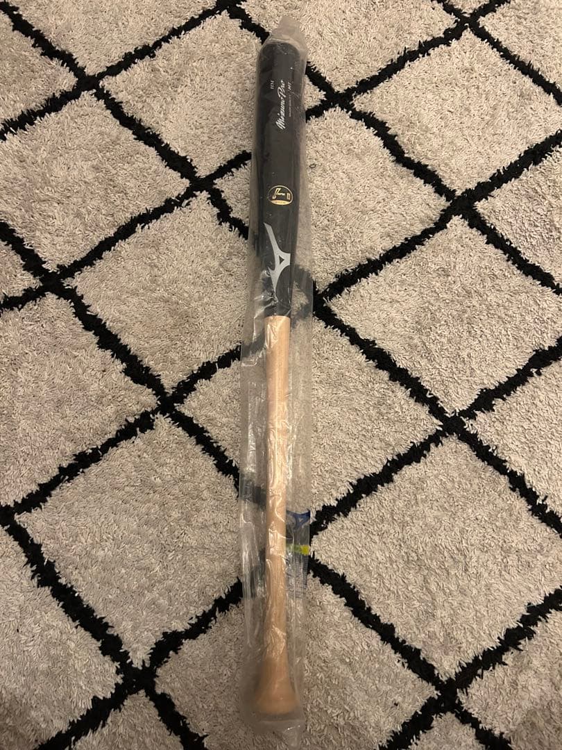 Mizuno pro 硬式木製バットプロ支給品