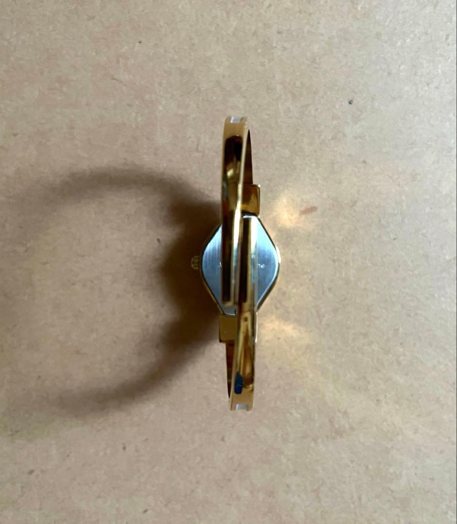 アンドレムッシュ　時計　Swiss Mede レディース