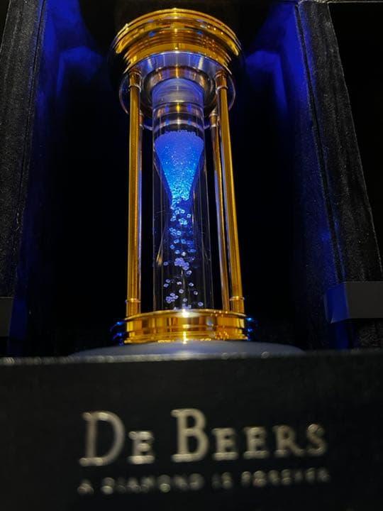 De Beers デビアス　ミレニアムアワーグラス