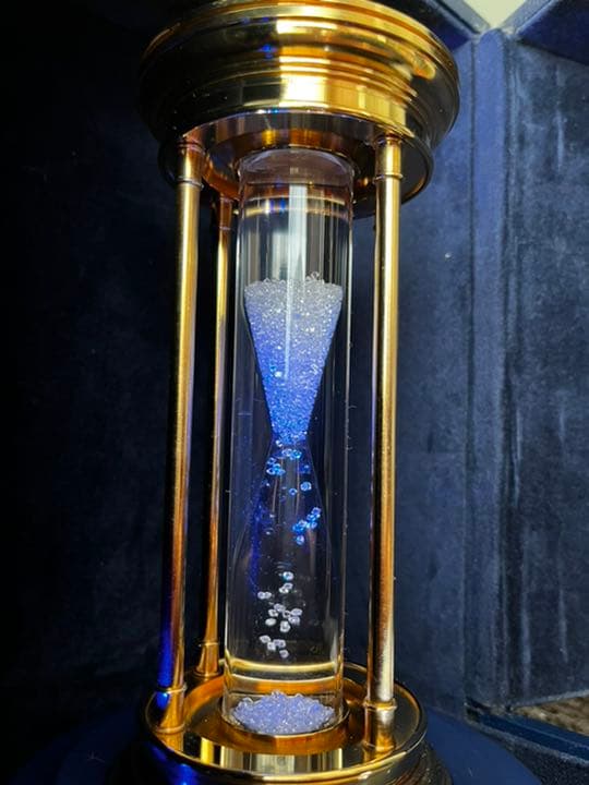 De Beers デビアス　ミレニアムアワーグラス