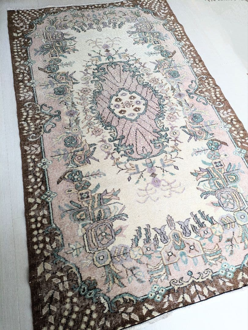 117×201 メダリオンコスモスピンク　トルコヴィンテージラグ