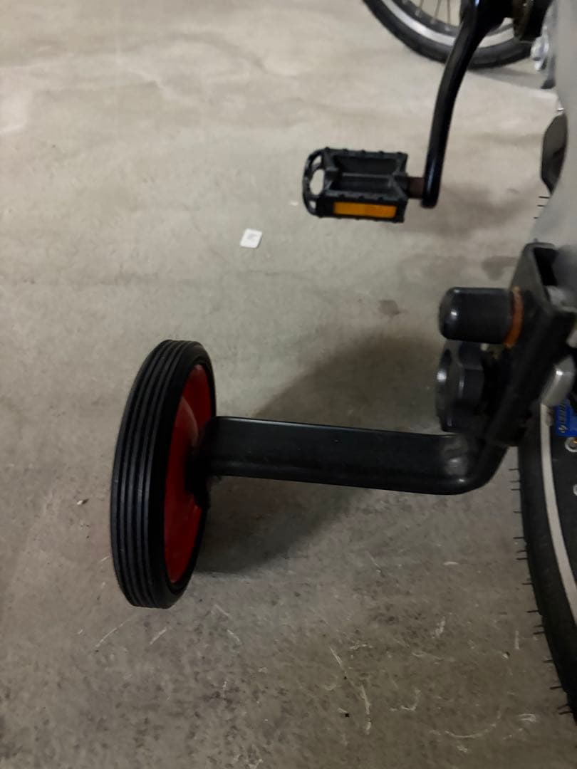 Mercedes-Benz キッズバイク シルバー/レッド　クリスマスプレゼント