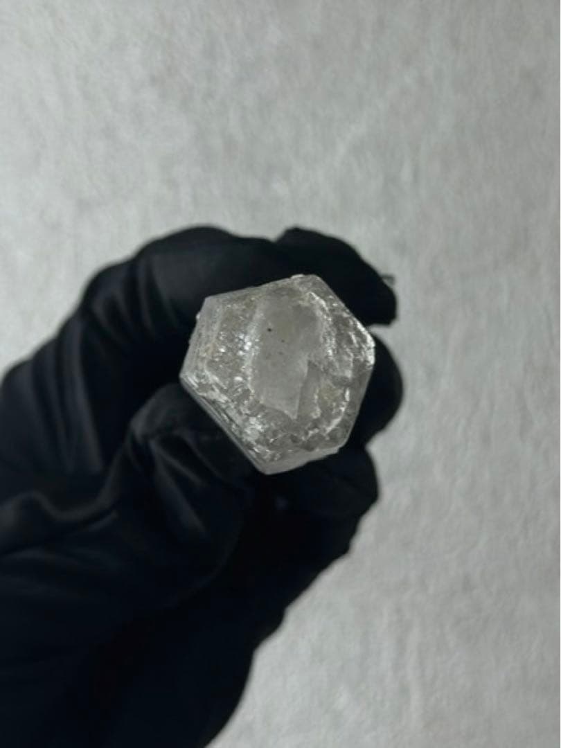 【特価】【高品質】【美品】91g ガネッシュヒマール産 シングルポイント 天然石