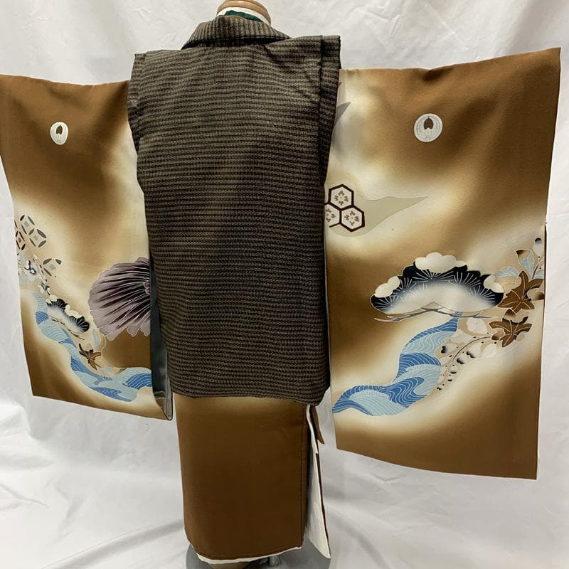 601ab35□七五三 三歳 男児 着物&被布＆長襦袢 五つ紋 鷹 松□