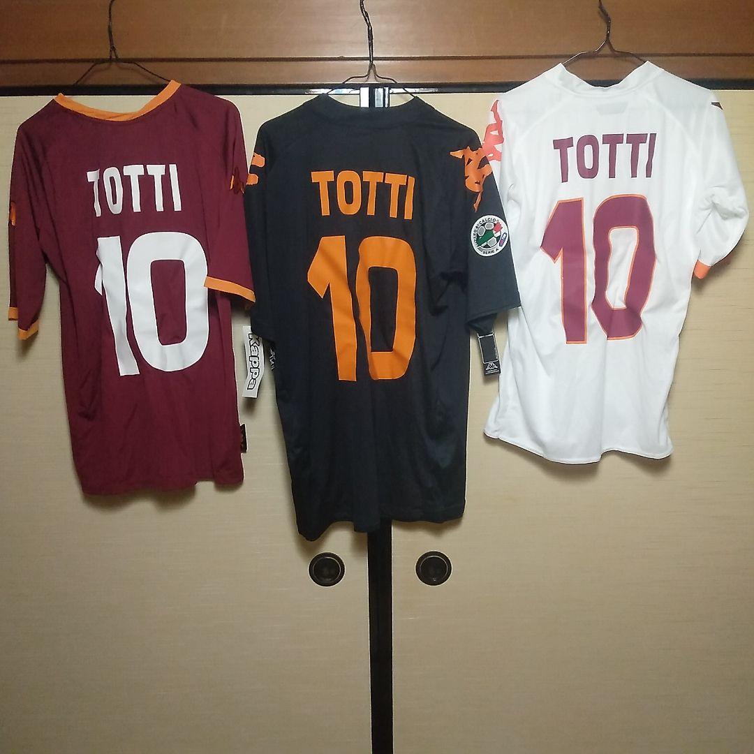 【新品タグ付】トッティ黒と赤と白のユニホーム