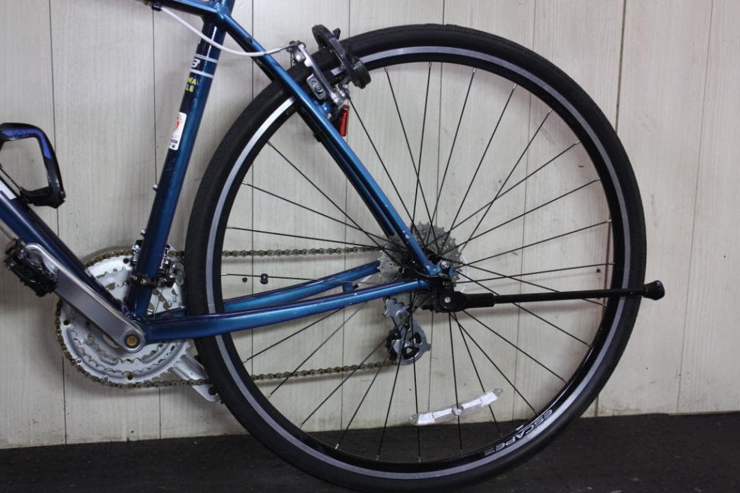 GIANT ESCAPE R3 700C 24速 500mm 青色 クロスバイク