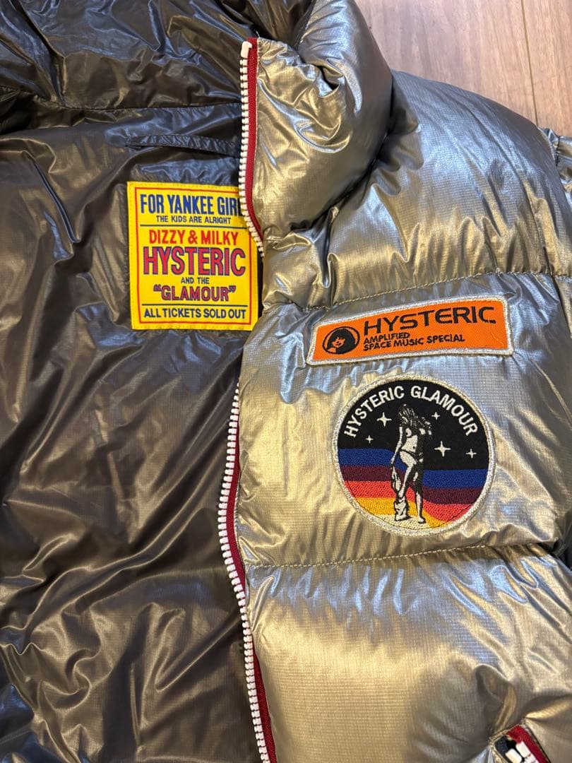 ヒステリックグラマー COSMIC MISSIONアップリケ ダウンジャケット