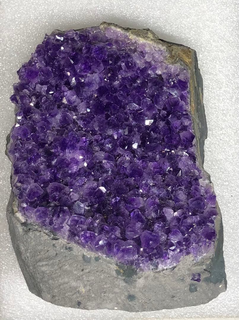 アメジスト原石　1,460g Ｈ135cm