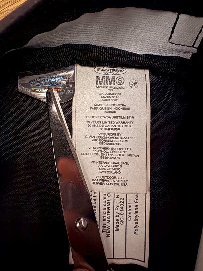 極美品　メゾンマルジェラ MM6×イーストパック バックパック　保存袋有り
