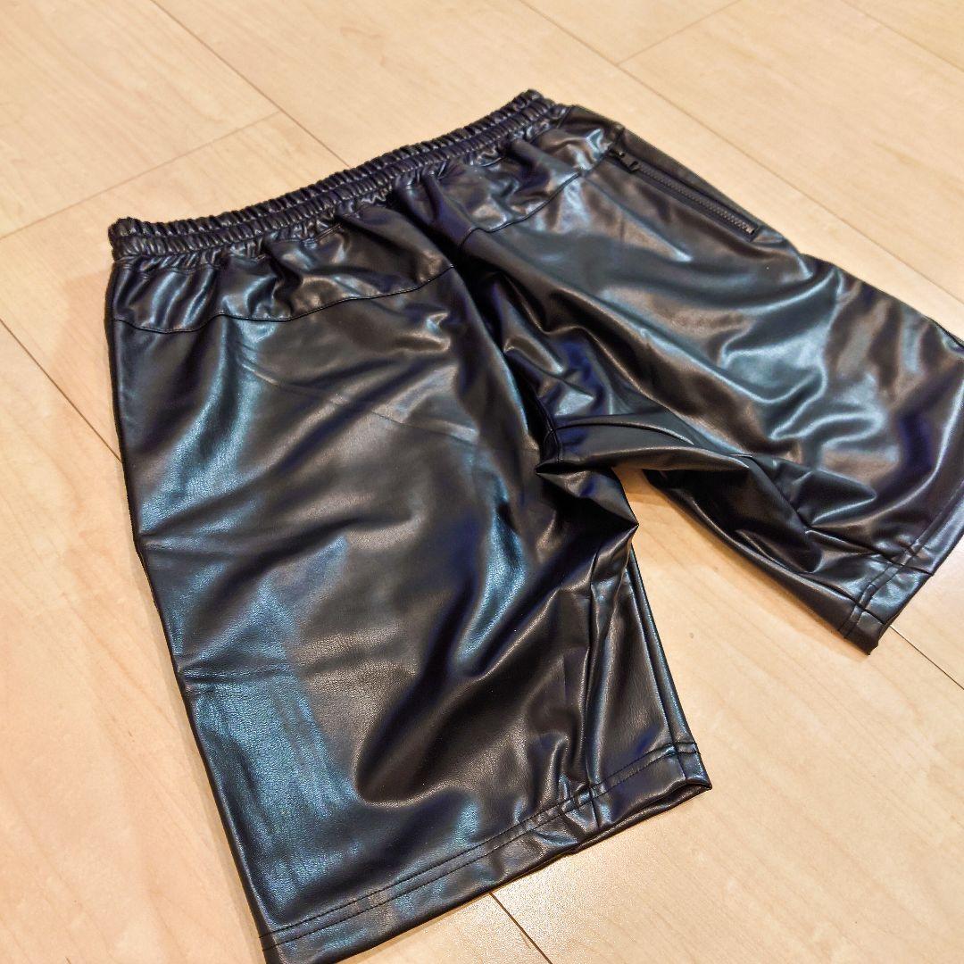 新品 1PIU1UGUALE3 SPORT スポーツレザーショートパンツ