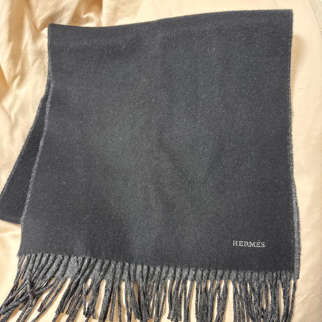 【一度短時間使用のみ美品】HERMÈS カシミヤリバーシブルマフラー