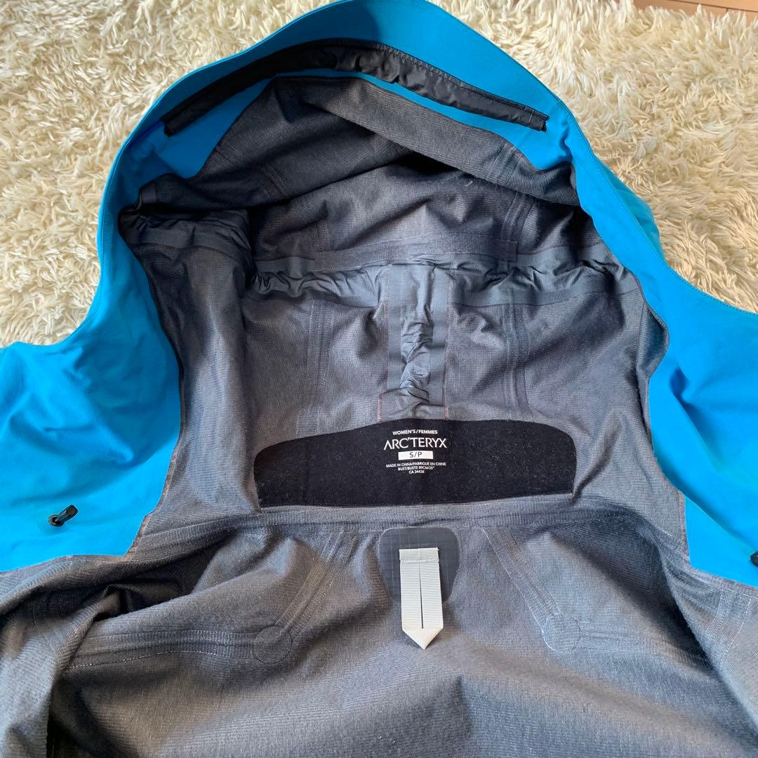 ARC’TERYX GORE-TEX ハードシェル S 水色 テック
