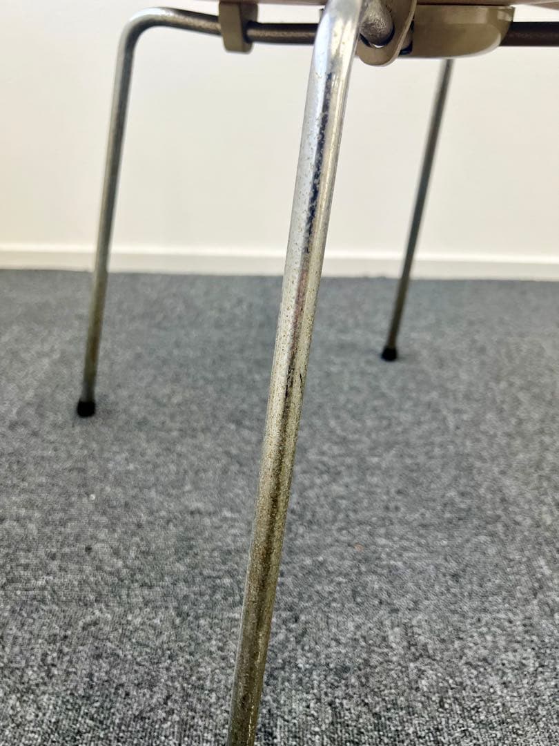 アルネヤコブセン アントチェア1脚【管理番号:H】