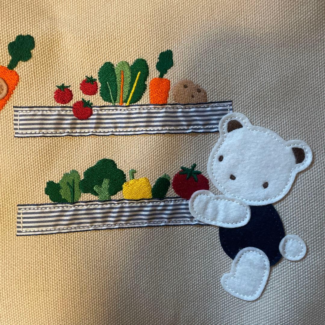 【美品】familiar×kowa コラボ お野菜刺繍　帆布バッグ