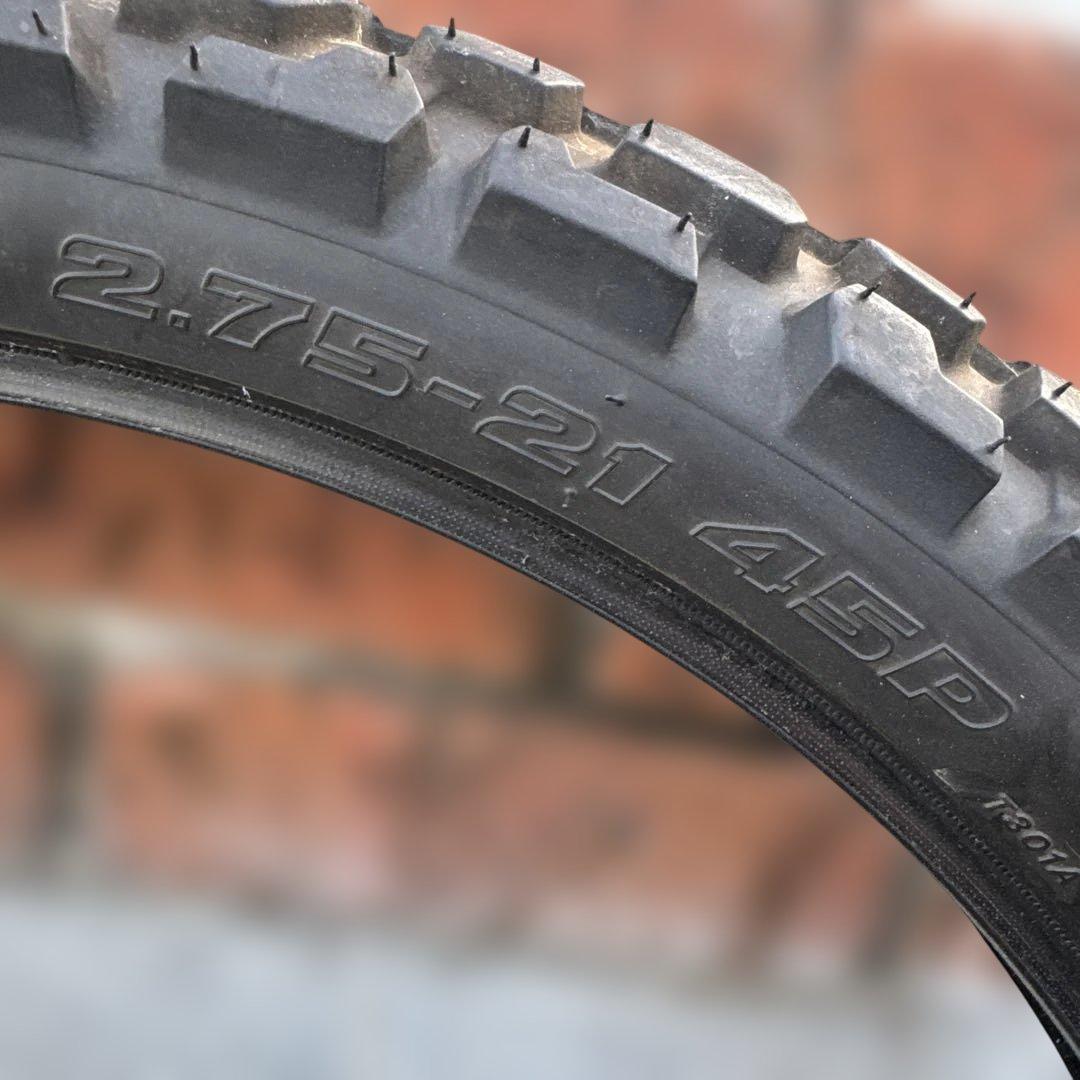 ブリジストン　TW-３０１　TW-３０２　セロー２５０　セロー２２５　前後セット