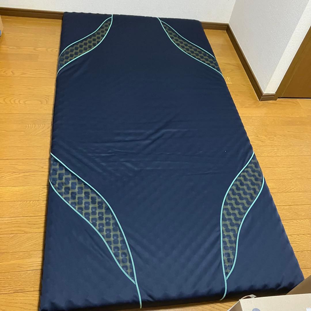 西川 AIRエアー01 マットレス シングルサイズ 折り畳式　ハードタイプ