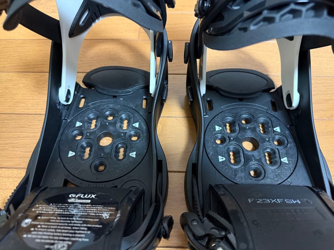 スノーボード FLUX XF WHITE / BLACK