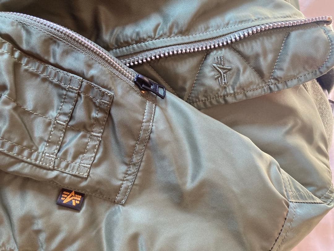 ALPHA MA-1 フライトジャケット セージグリーン