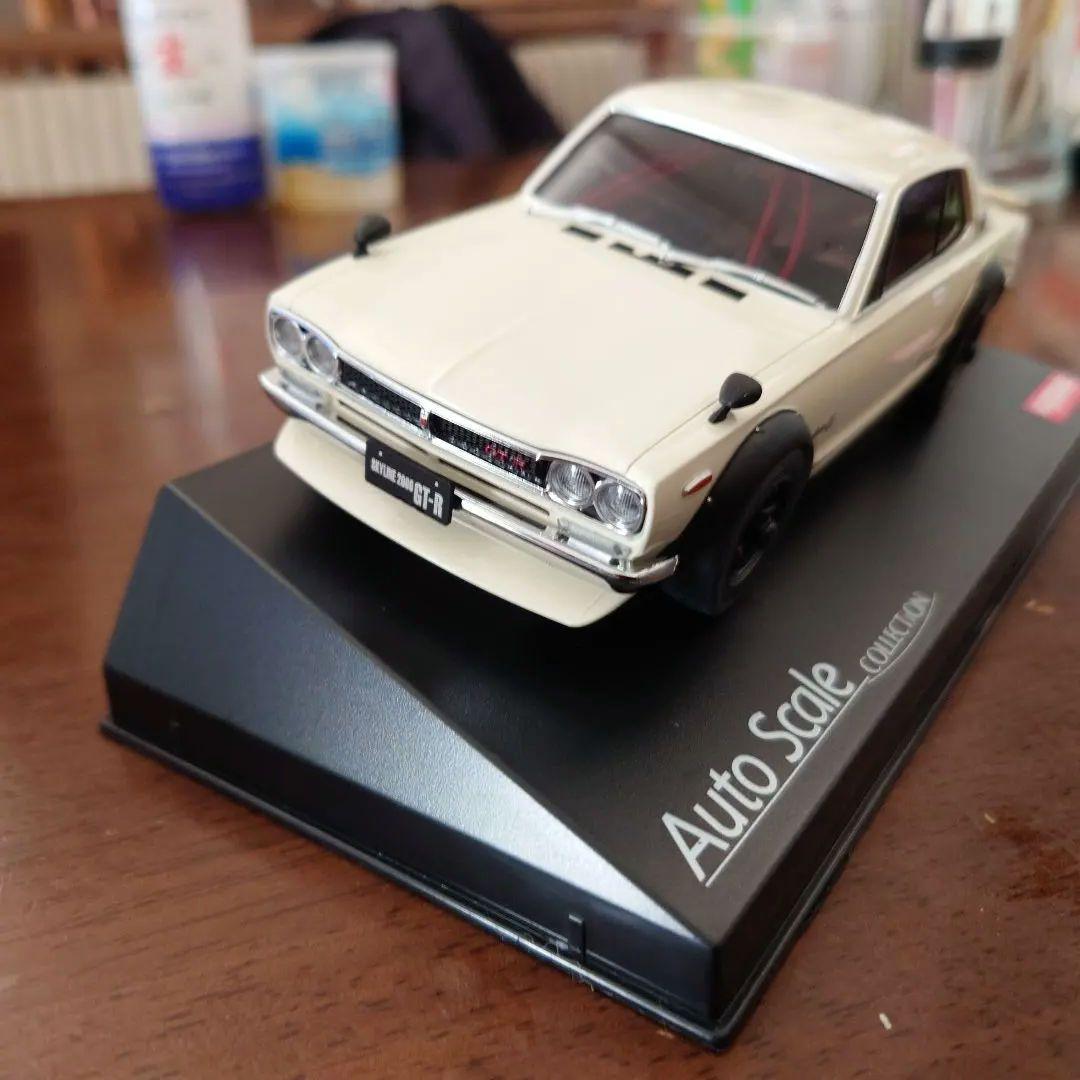 京商ミニッツ　ハコスカ白ボディーハロゲンライト付き