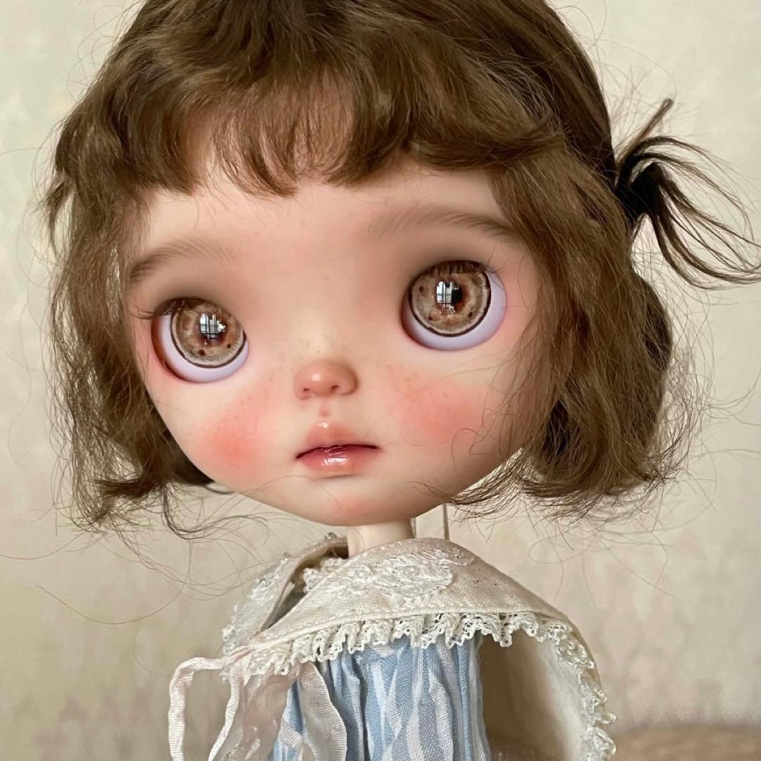 カスタムブライス 海外作家様 小さなお目目 かわいい ハーフ 大人しい 人形