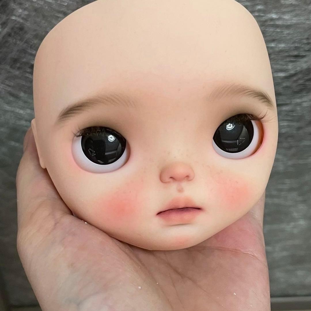 カスタムブライス 海外作家様 小さなお目目 かわいい ハーフ 大人しい 人形