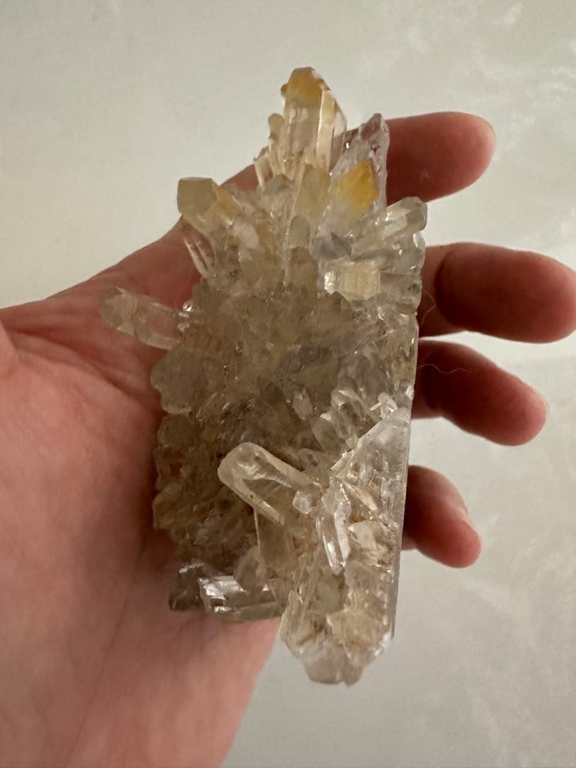 インテリア　水晶リス　カービング　天然石