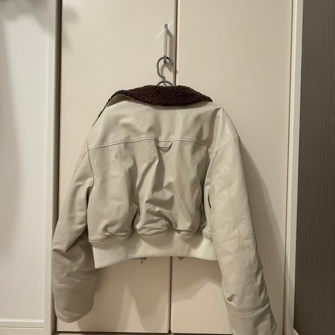 EMODA ショートボアブルゾン　アイボリー