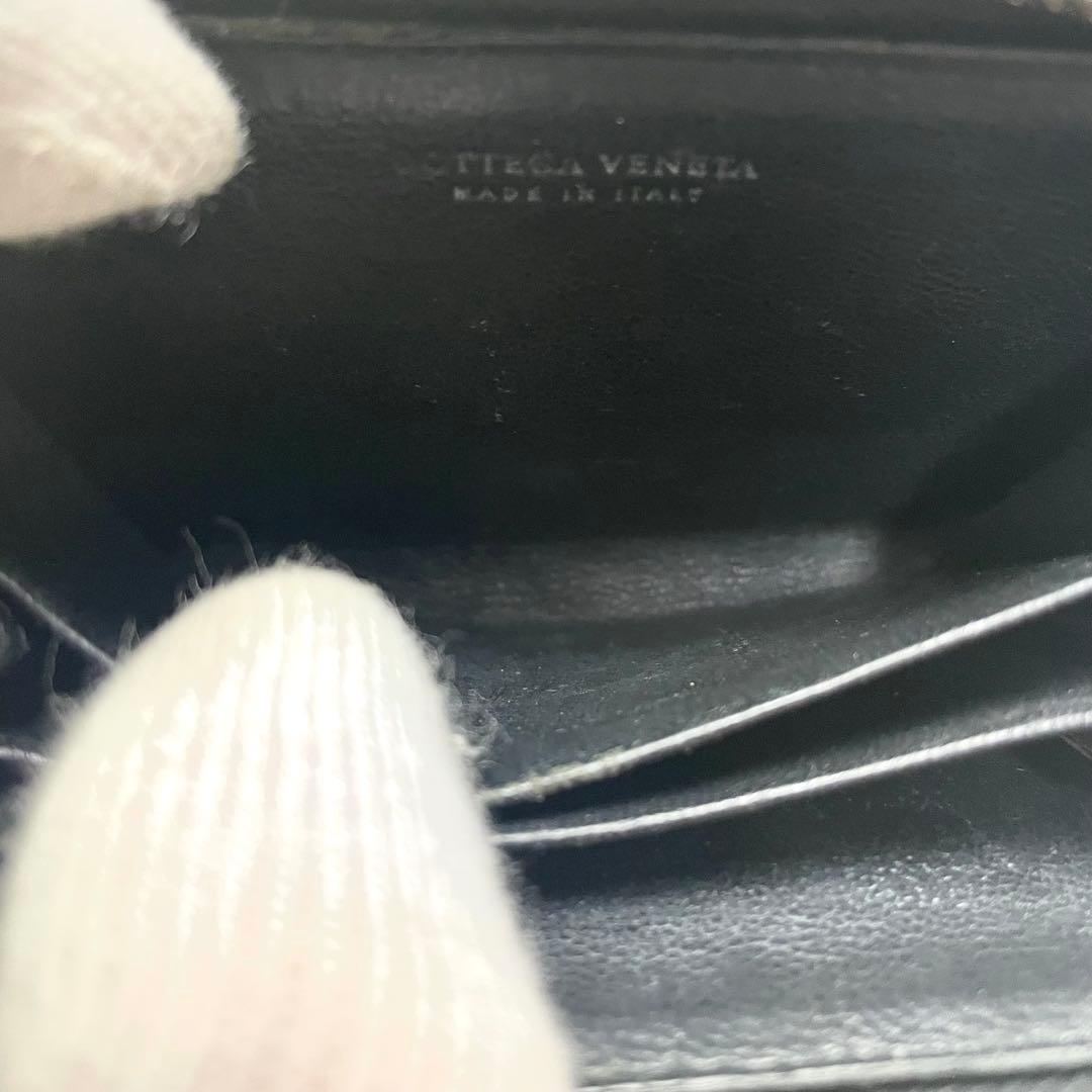 ボッテガヴェネタ ケース イントレチャート ラウンドファスナー ブラック
