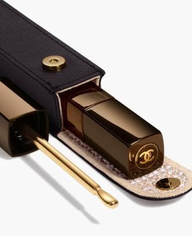 シャネルの新製品　新品未使用　サブリマージュ レクストレ ユイル レーヴル