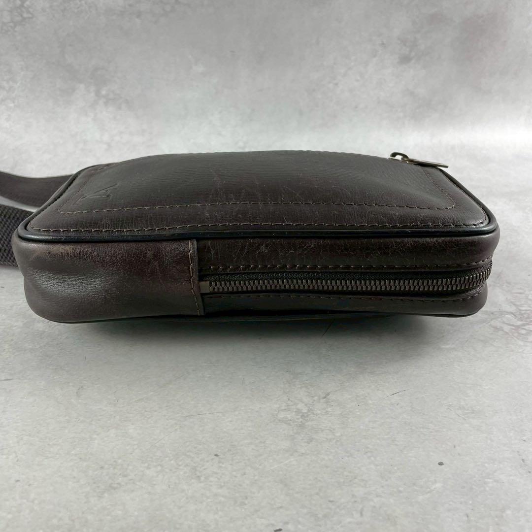 ✨美品✨ルイヴィトン ボディバッグ ユタ スィウ LVロゴ レザー ブラウン