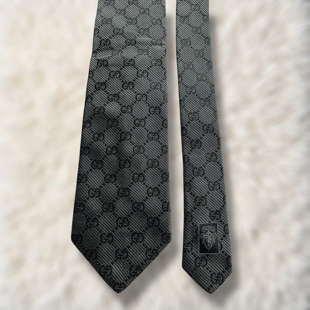 【未使用級✨】グッチ GG柄 インターロッキング柄 モノクロ 黒灰白 ジャガード