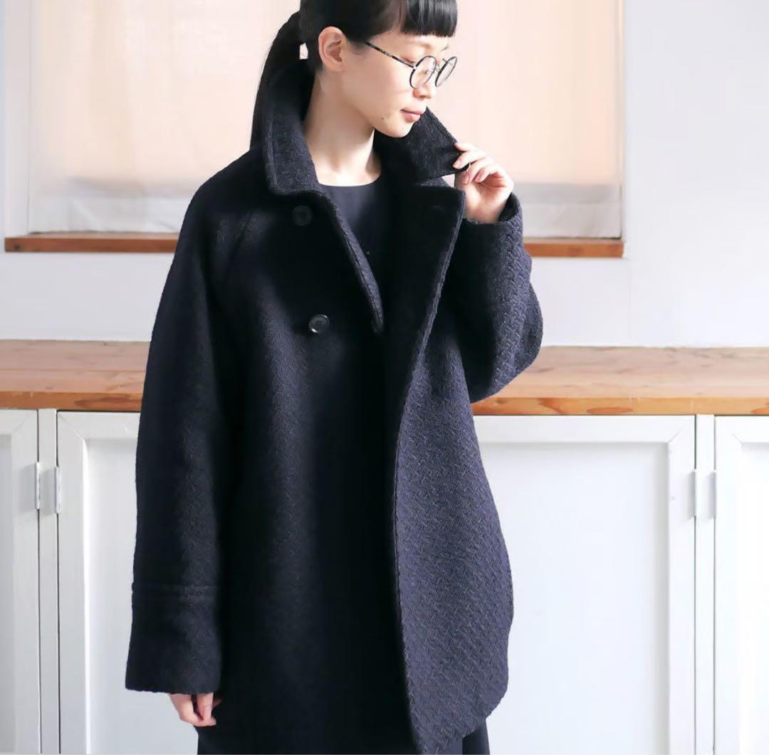 BLUEBLUEJAPAN【ユキフブキウール ダブルブレストハーフコート】 防寒