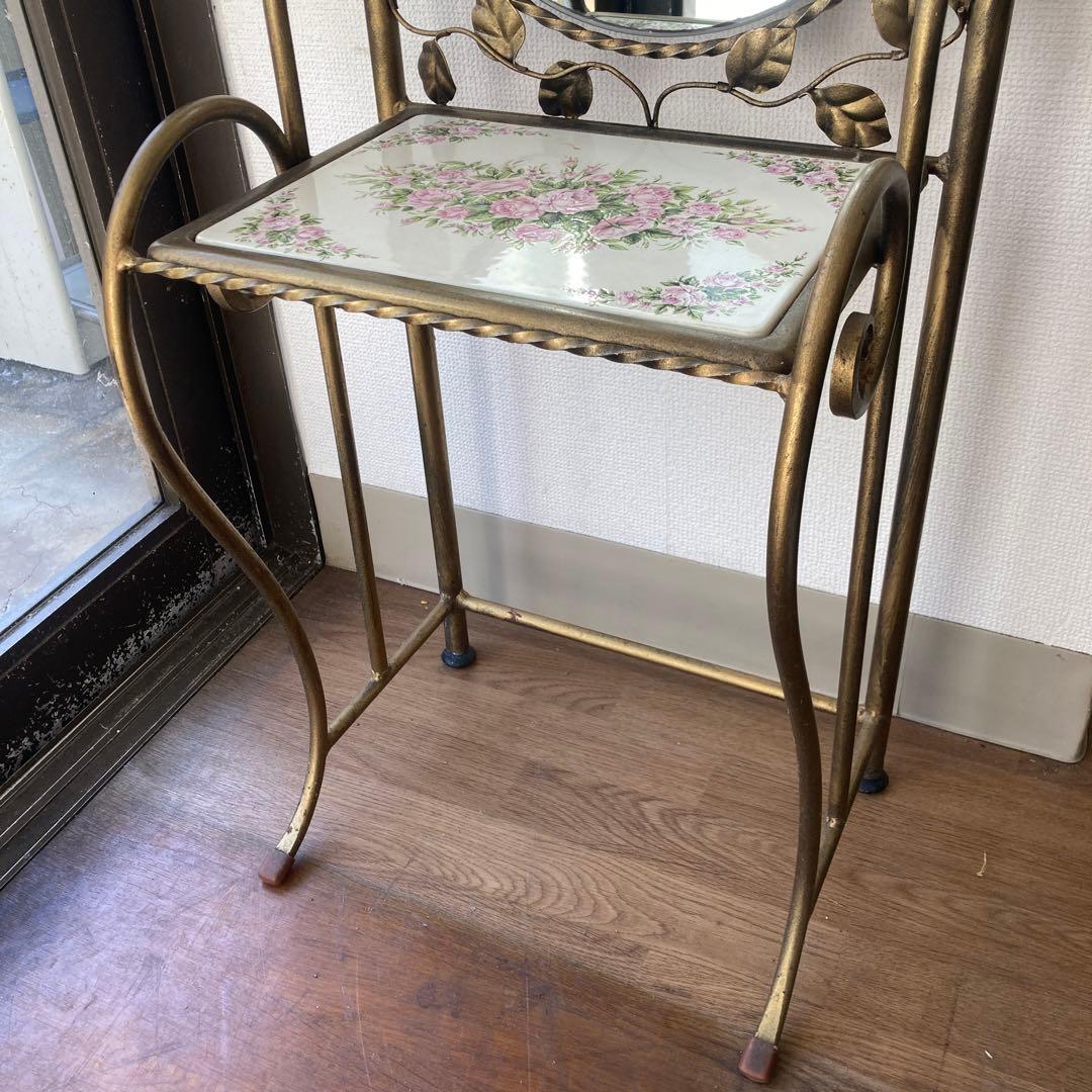 アンティーク　ドレッサー　アイアン　バラ装飾