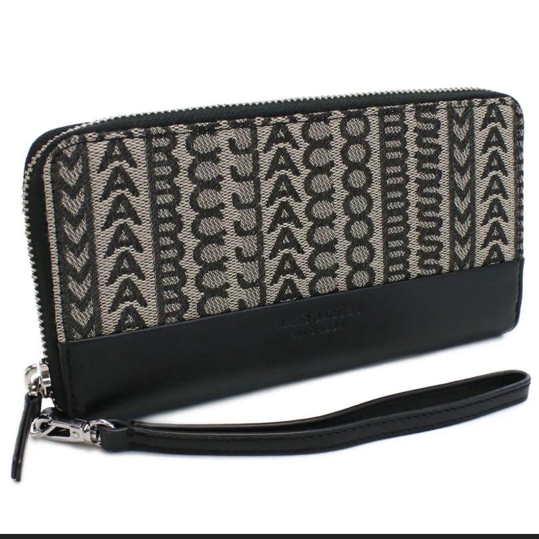 マーク・ジェイコブス　定価30400円