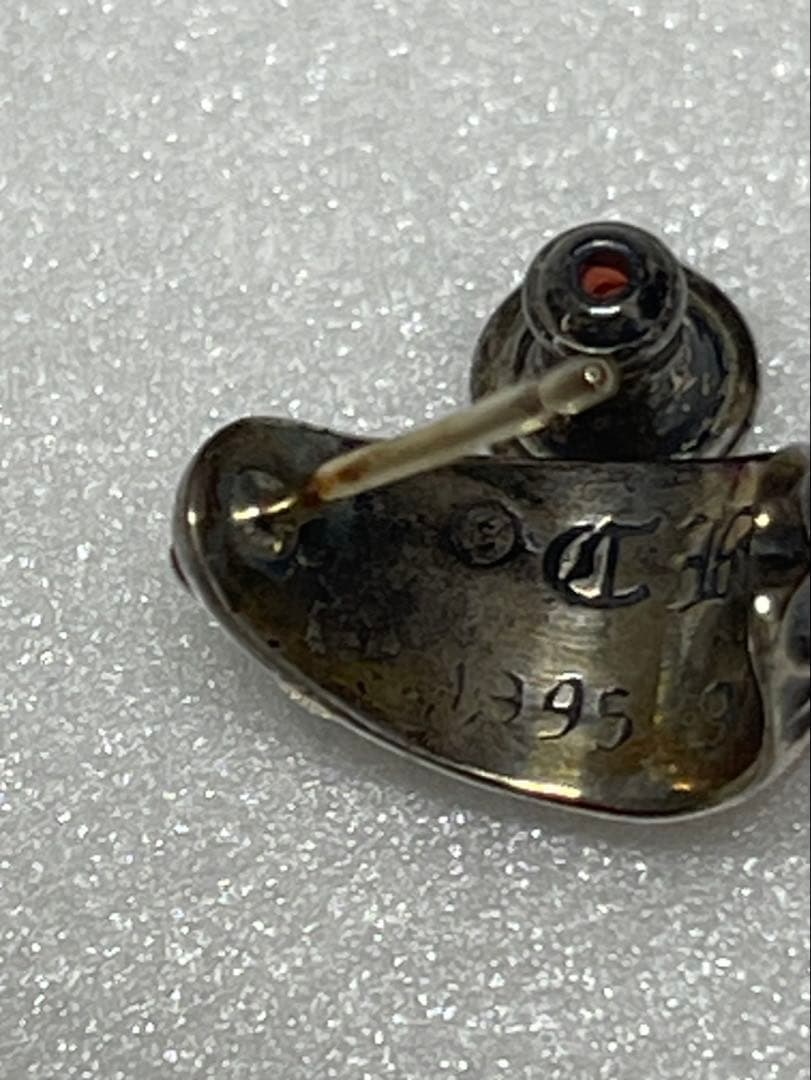 ア*シ様 クロムハーツ　ピアス　カーブドティアドロップピアス　イヤリング　水