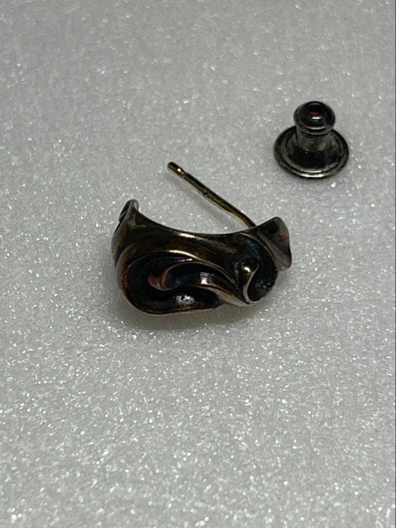 ア*シ様 クロムハーツ　ピアス　カーブドティアドロップピアス　イヤリング　水