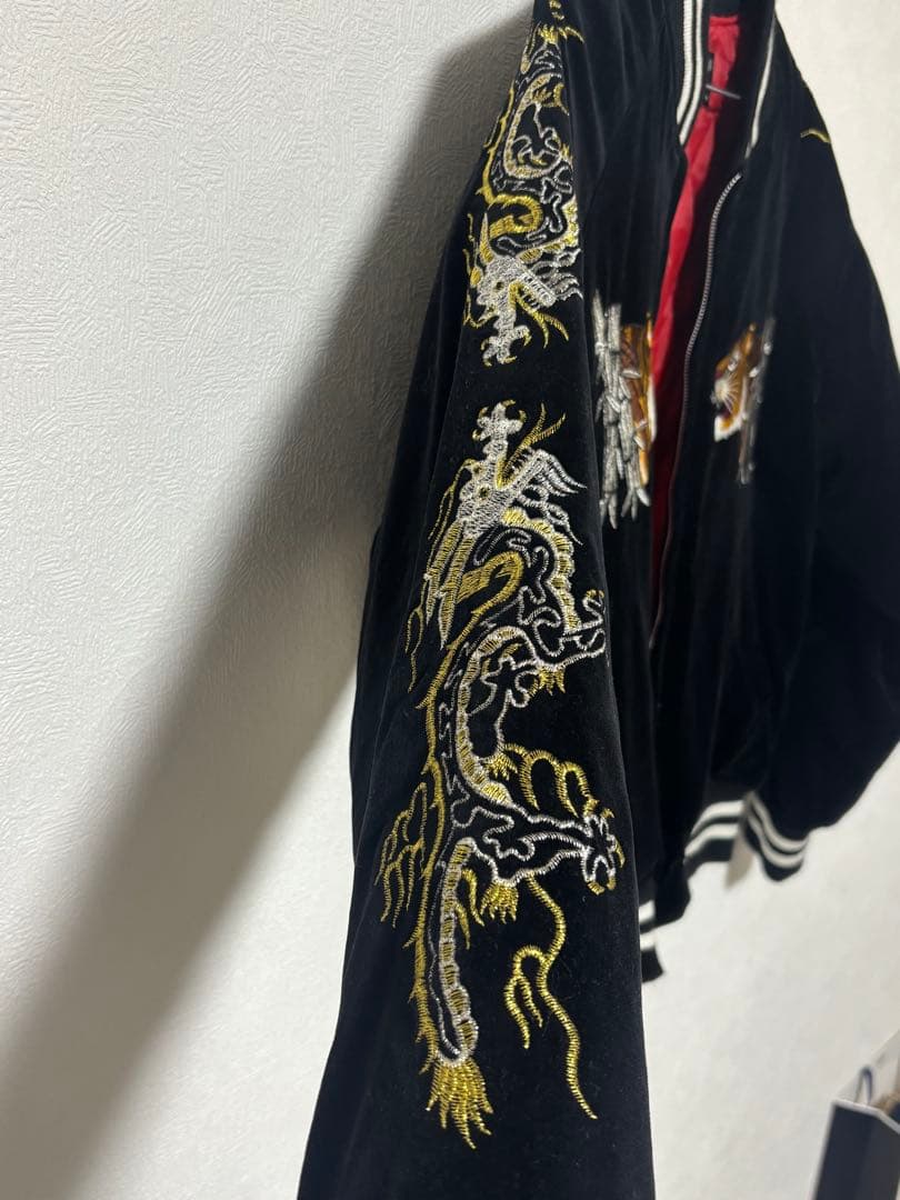 虎とドラゴン刺繍のスカジャン 日本 横須賀