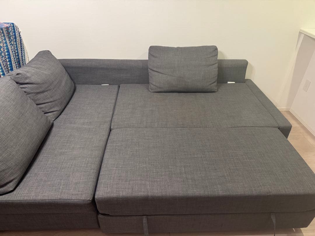 ア*ニ様 IKEA ソファFRIHETEN フリーヘーテン