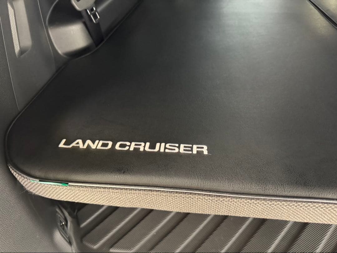 あんちゃん　TOY-FACTORY ランドクルーザー250専用ベッドキット