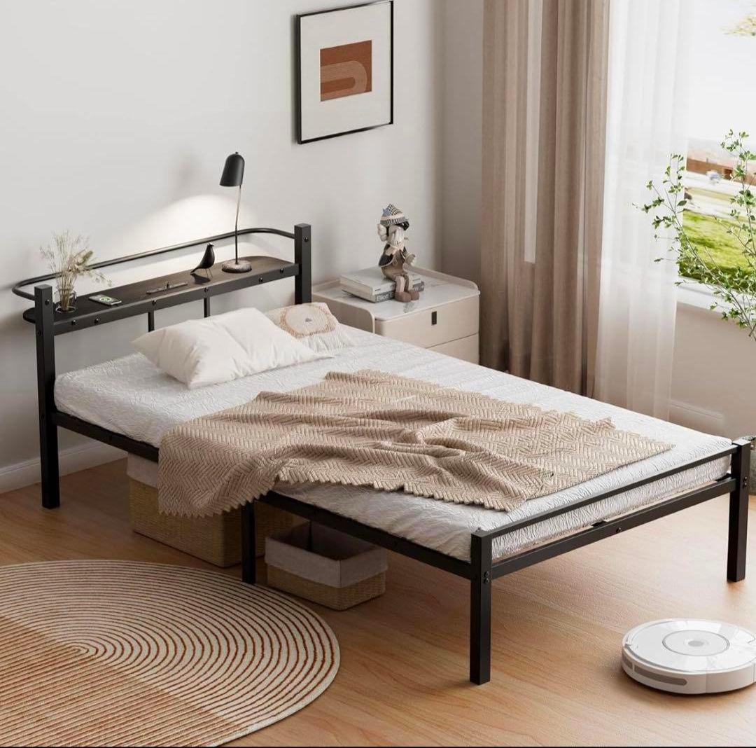 ベッドフレーム シングルベッド 2口コンセント パイプ通気性 組立簡単 ブラック