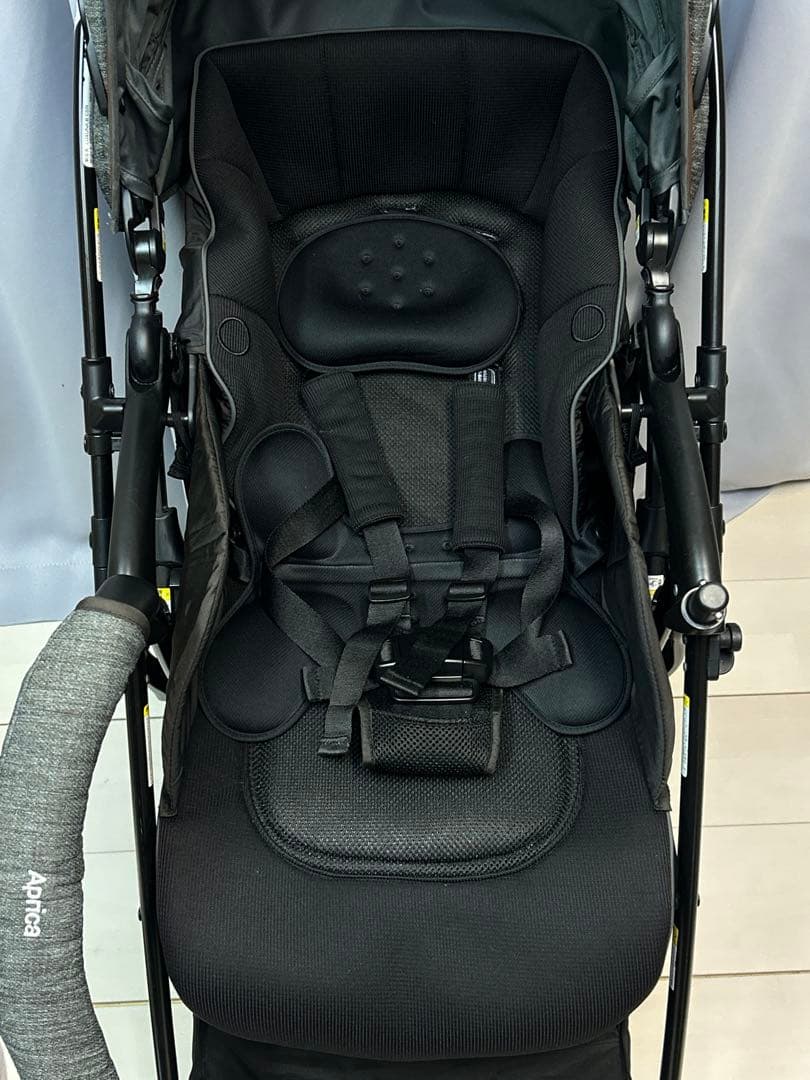 アップリカ　ラクーナビッテクッション 2022年モデル